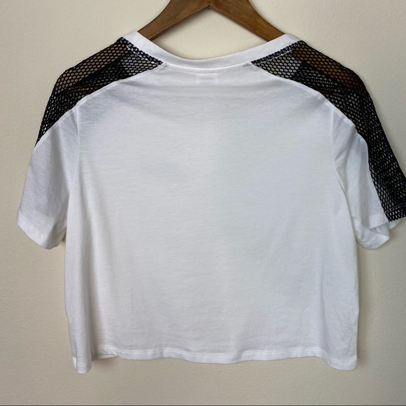 Pink VS Jersey crop top tee - Picture 2 of 3